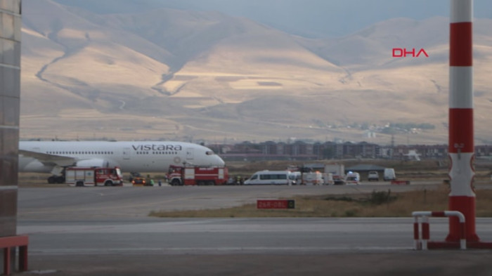 Hindistan Uçağına Bomba Alarmı: Erzurum’a İndi