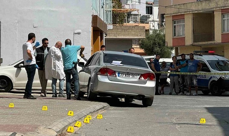 Mersin’de Otomobile Silahlı Saldırı: 1 Ölü 1 Yaralı 